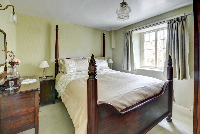 Bedroom 2 with King colonial bed