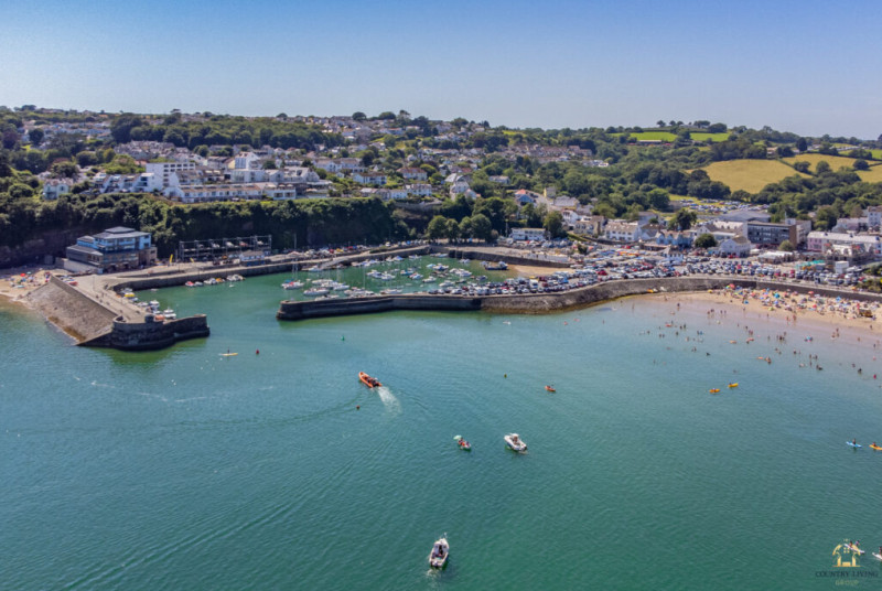 The Beach and Harbour in Saundersfoot on your doorstep