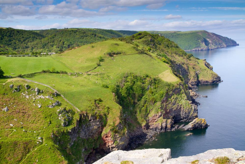 The stunning Lynton coastline