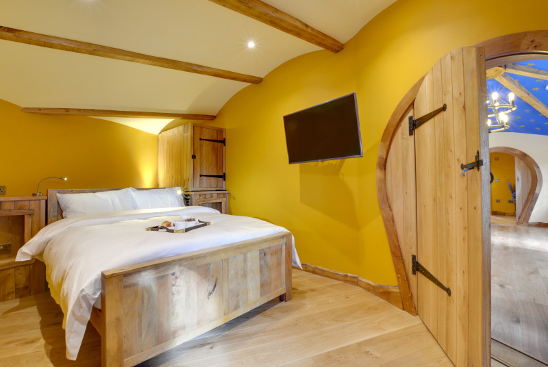 SX938 - Bedroom 2 - View 2