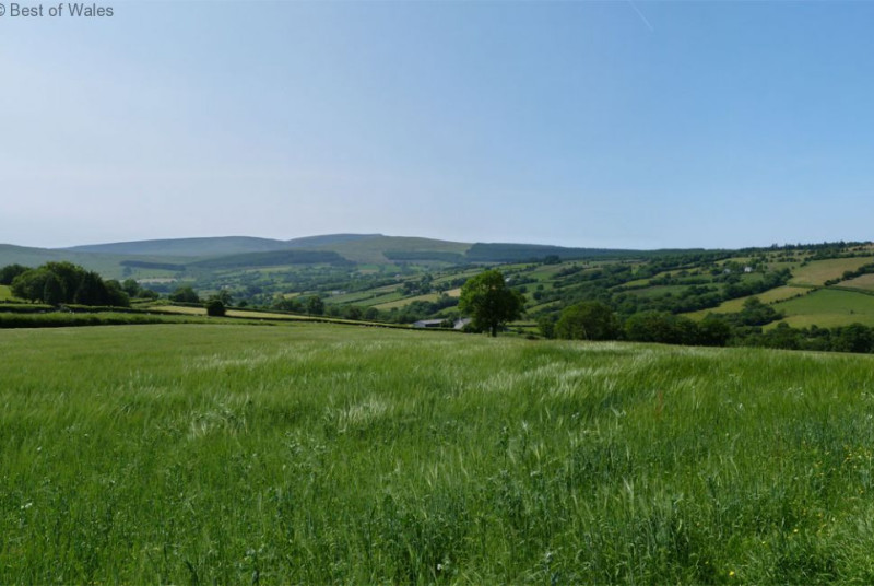 Stunning views across the Brecon Beacons