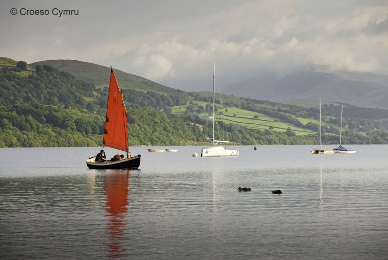 Enjoy a range of watersports on Bala Lake (including canoeing, sailing, windsurfing and gorge walking)