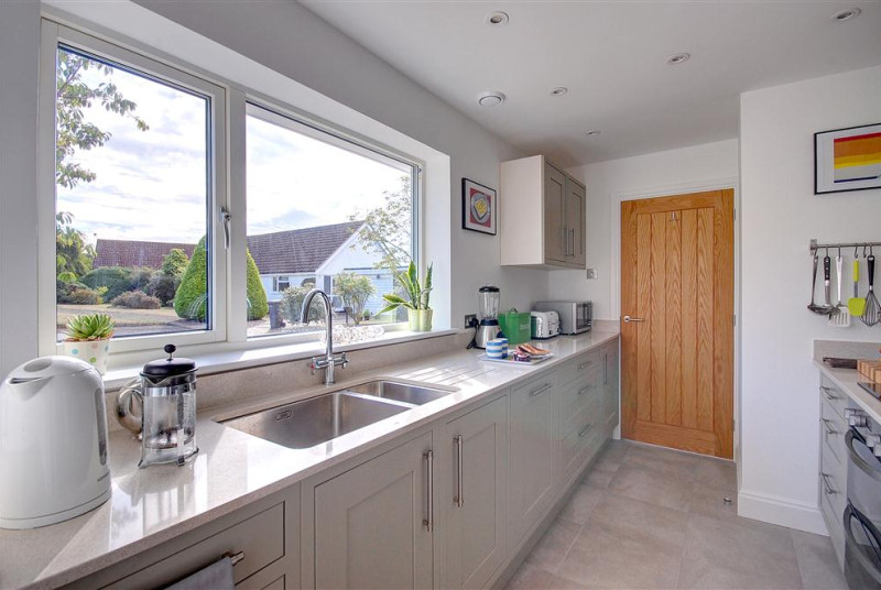 This fresh bright kitchen has all you need for your self-catering stay.