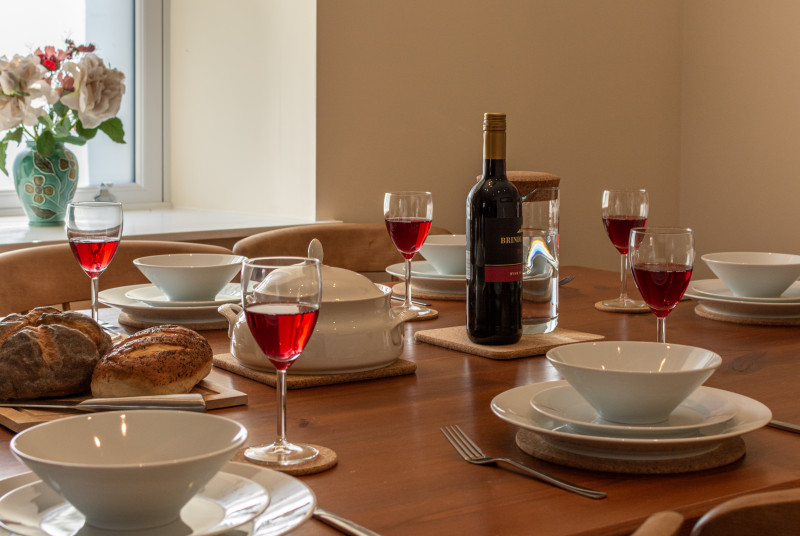 Large dining table which seats all guests