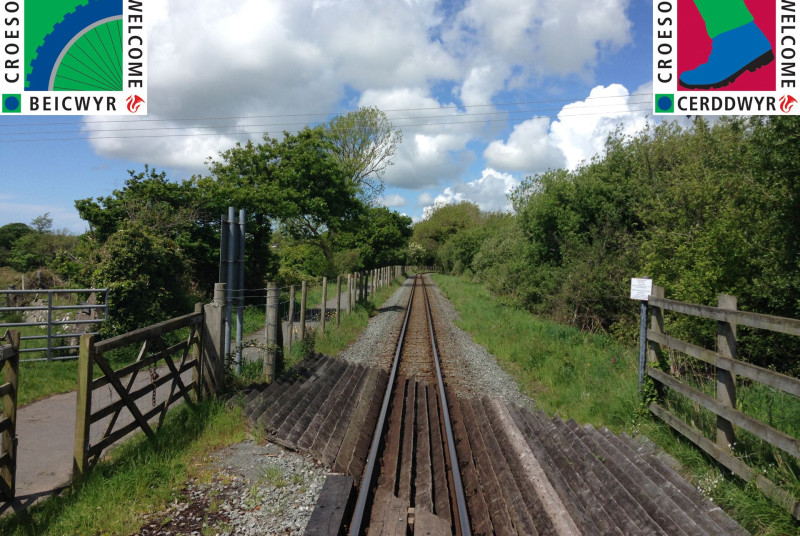 Lon Eifion can be accessed 0.5 miles from the farmhouse. Scenic route from Caernarfon to Bryncir alongside the Welsh Highland Railway