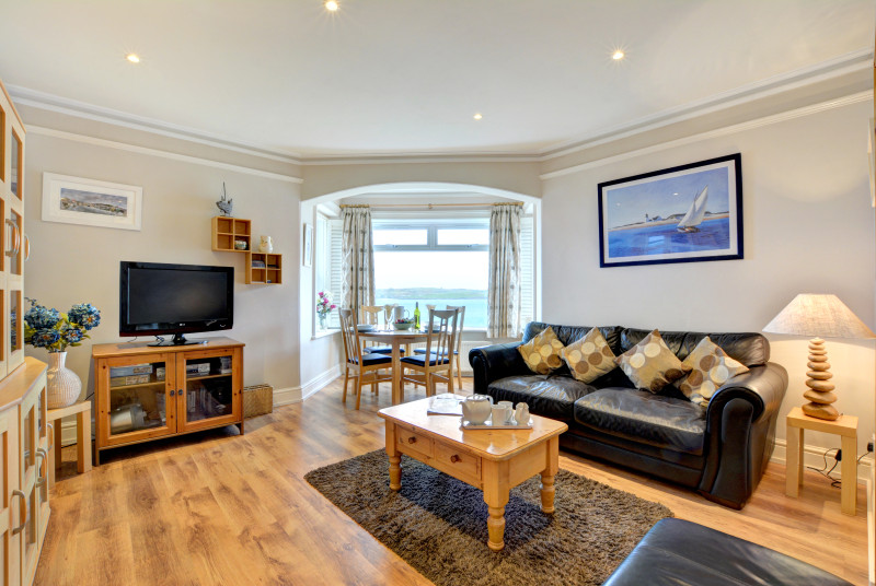 Lounge and dining area