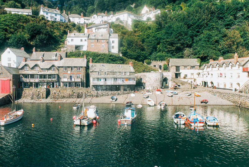 The historic fishing village of Clovelly is approximately 4 miles away from the cottage