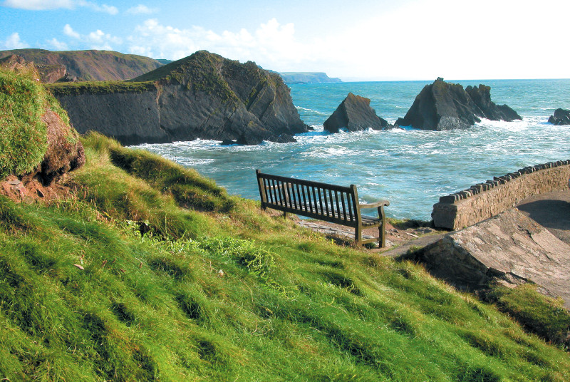 The dramatic cost of Hartland is a few miles from the cottage, perfect for coastal walks and taking in the scenery