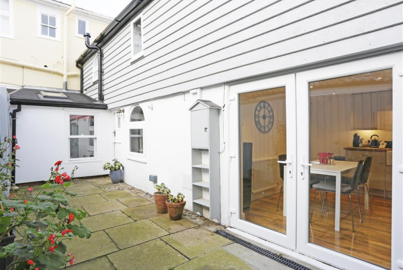 Courtyard Area - View 1