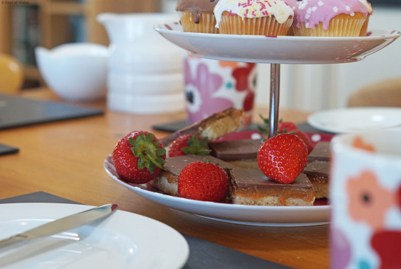 Holiday accommodation Llyn Peninsula - fully equipped kitchen