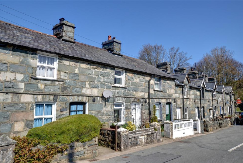 WAH462 - Exterior View 2