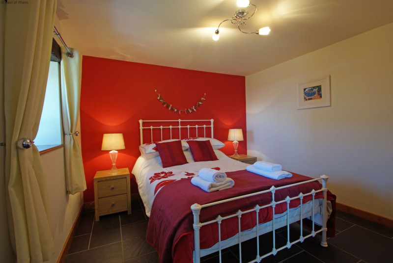 Bedroom 1 - Ground floor double bedroom with underfloor heating.