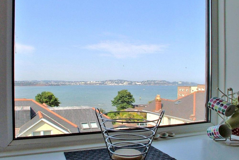 Stanley Apt 1 Paignton - Super Sea views of Torbay from the Kitchen
