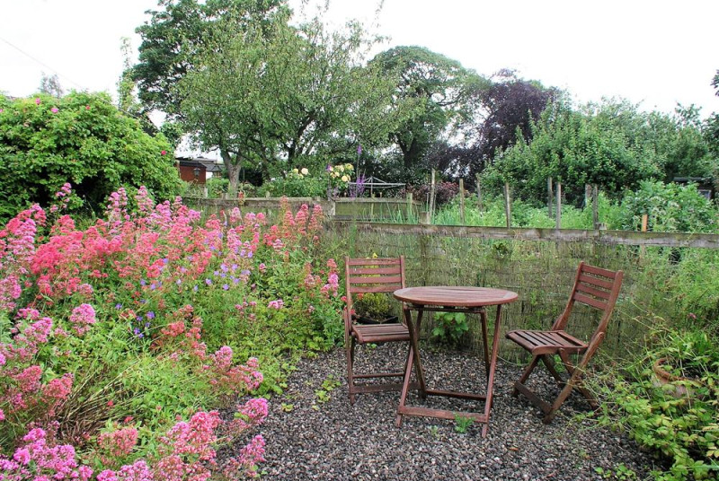ELM CROFT GARDEN