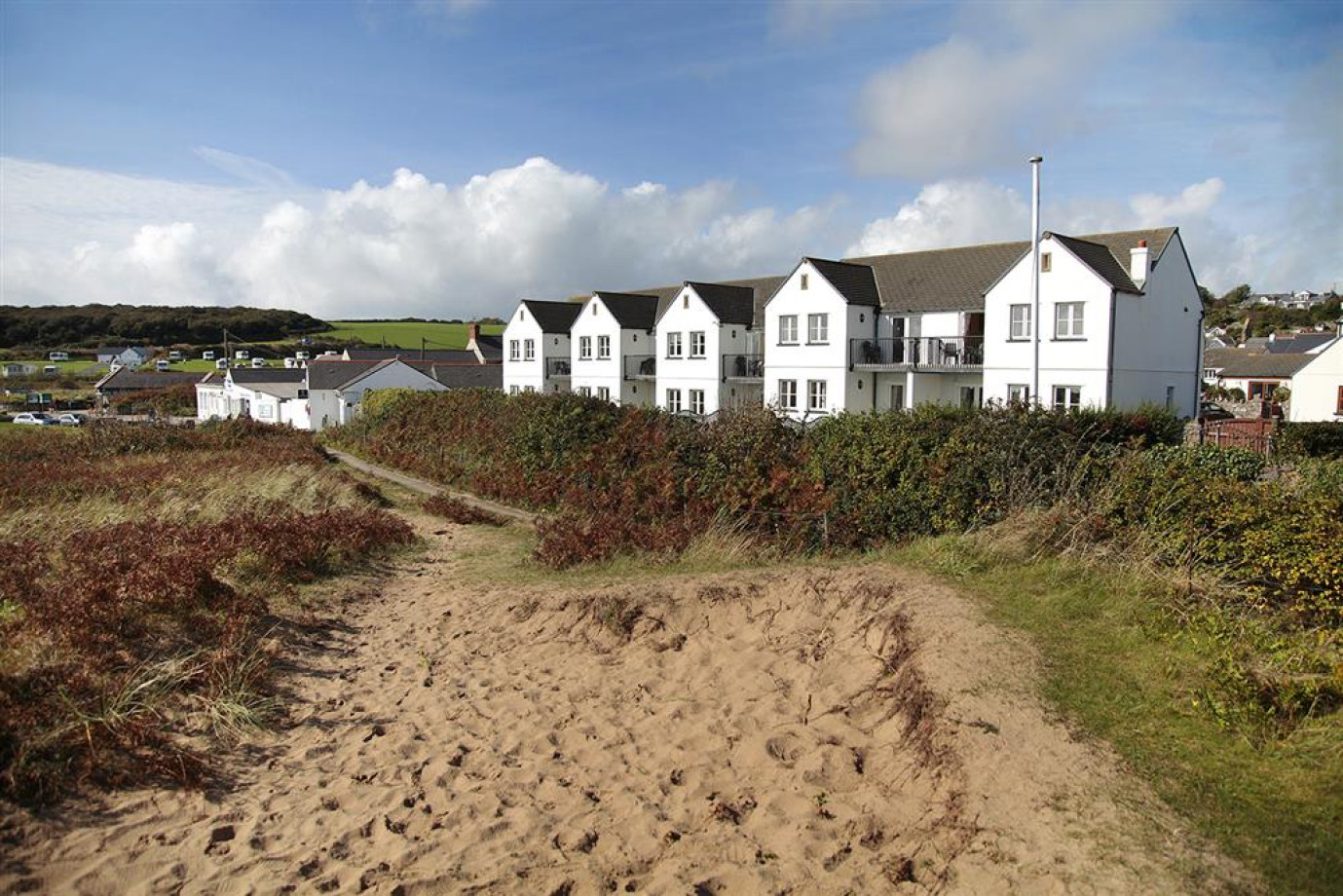 Clover Cottage (HH9902) Home From Home