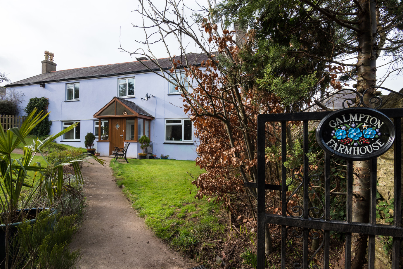 Galmpton Farmhouse (GALFAR) Marsdens Devon Cottages